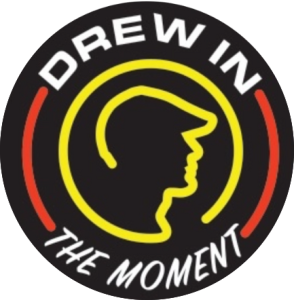 Drew in the Moment – Drew logo